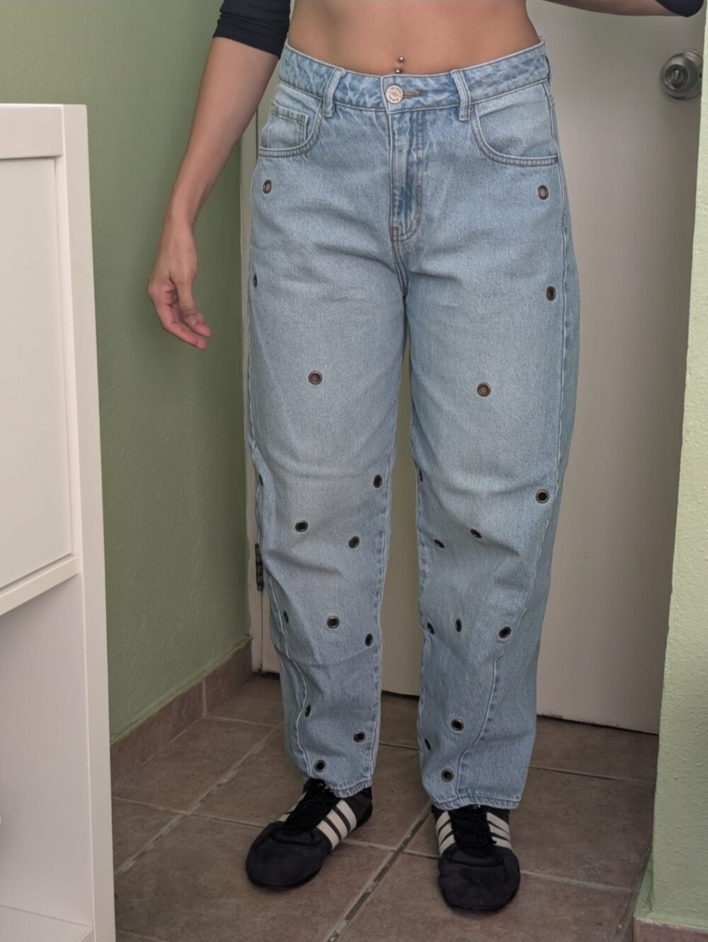 Vintage Denim Tennis Moda Womens Light Blue Jeans with Eyelet Accent Size 6
